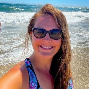 Meet your Posher, Christina